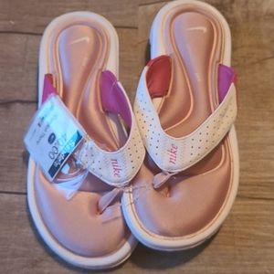 Nike *Comfort Footbed Flip Flops